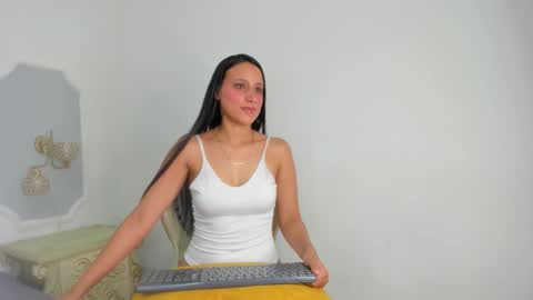 Snapshot of julieta_91 chatting on March 2026 07:38:01 PM julieta_91 online show from March 2026 07:38:01 PM