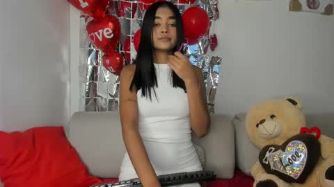 Juli online show from February 2025 08:48:02 PM