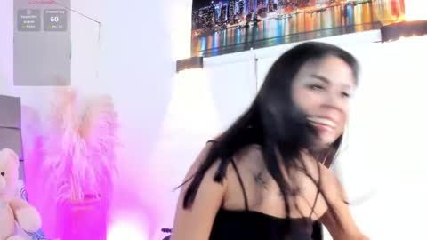 Snapshot of julieta_coopeer_ chatting on May 2026 10:45:02 AM Julieta online show from May 2026 10:45:02 AM