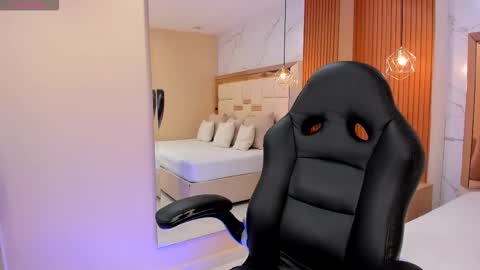 Snapshot of julieta_rose__ chatting on January 2026 10:13:02 PM online show from January 2026 10:13:02 PM