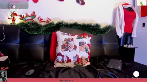 Snapshot of julieta_wall2 chatting on December 2024 08:05:02 AM Julieta wall online show from December 2024 08:05:02 AM
