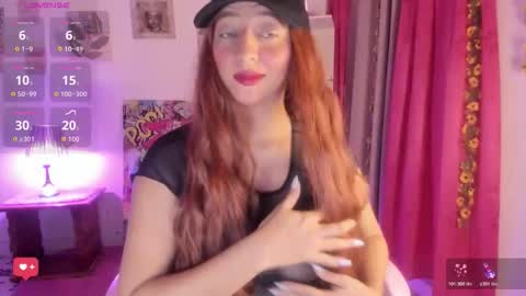 Snapshot of julietacollins_ chatting on November 2025 01:31:01 AM Juliet online show from November 2025 01:31:01 AM