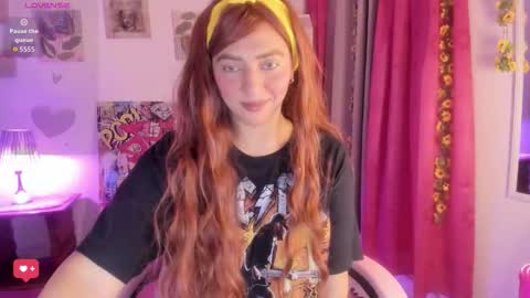 Snapshot of julietacollins_ chatting on December 2025 01:54:01 AM Juliet online show from December 2025 01:54:01 AM