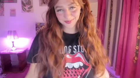 Snapshot of julietacollins_ chatting on February 2026 01:06:01 AM Juliet online show from February 2026 01:06:01 AM