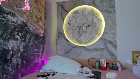 julietakane online show from January 2026 05:00:01 AM