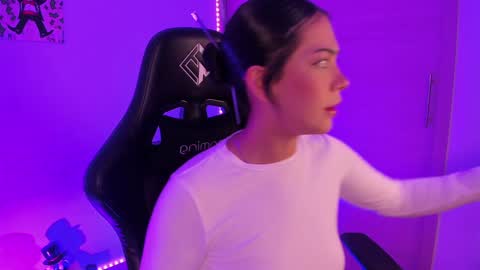 Julieta  online show from December 2024 01:40:01 AM