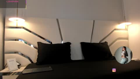 Snapshot of julieth_rojas chatting on September 2025 04:06:01 AM julieth_rojas online show from September 2025 04:06:01 AM