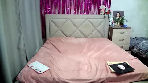 Julietkitty online show from March 2025 01:07:01 PM