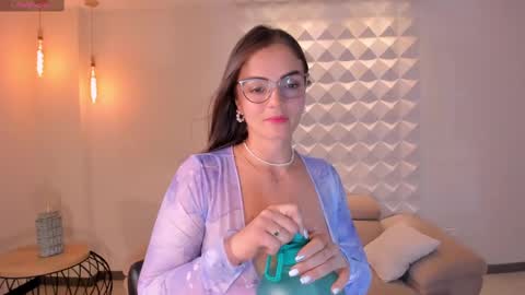 JULIETTA online show from February 2025 06:20:02 PM