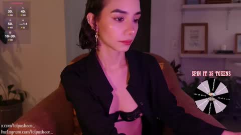 Snapshot of juliette_dee chatting on January 2025 09:15:02 PM Juliette Dee online show from January 2025 09:15:02 PM