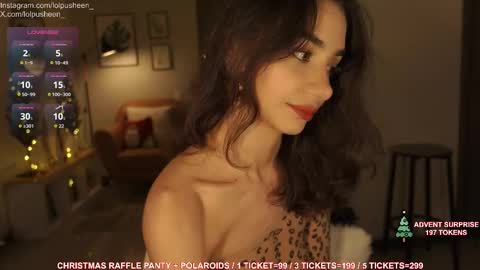 Snapshot of juliette_dee chatting on December 2025 10:47:01 PM Juliette Dee online show from December 2025 10:47:01 PM