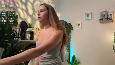 Julie online show from December 2024 07:37:02 PM