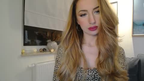 JulietteSensual online show from February 2025 06:34:02 PM