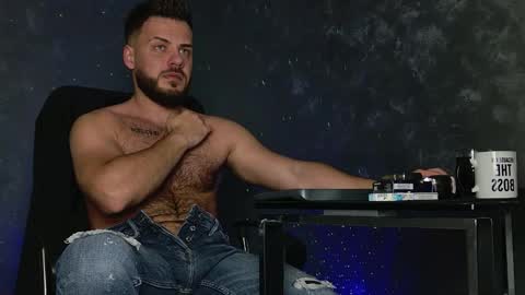 JULiUS   online show from November 2025 08:02:01 PM