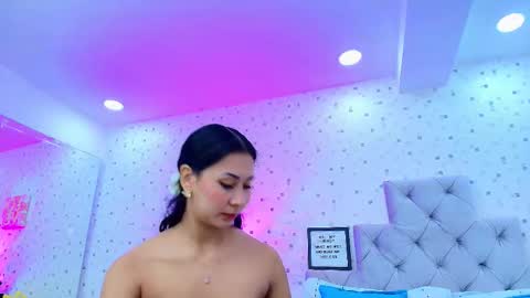 Julieta Reyes   online show from February 2026 11:49:01 AM