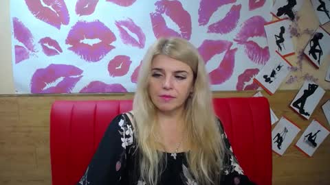 Julya Barbi online show from September 2025 05:18:02 AM