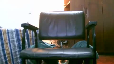 Snapshot of juneandmia chatting on March 2025 08:15:01 AM Mia online show from March 2025 08:15:01 AM