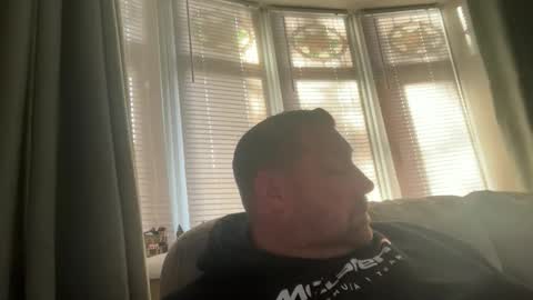 Snapshot of junky345 chatting on December 2025 01:05:02 PM Junky online show from December 2025 01:05:02 PM