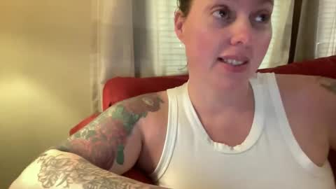 Flirty influncer online show from March 2026 09:10:01 PM