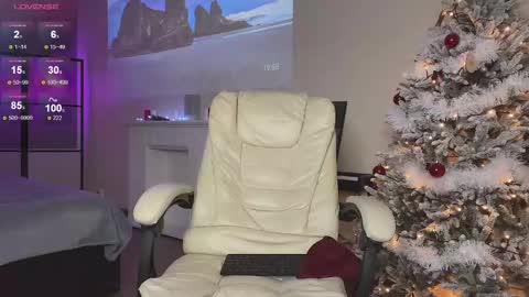 Jessica  I will be here on Tuesday November 26th online show from December 2024 04:58:01 PM