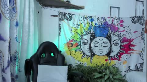 Sofia online show from February 2025 01:09:01 AM