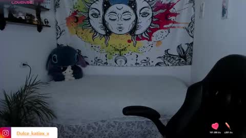 Sofia online show from November 2025 01:22:01 PM