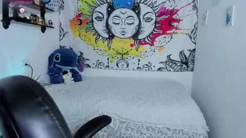 Sofia online show from December 2025 05:36:02 AM