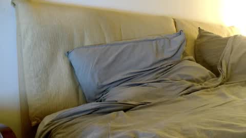 Snapshot of just_marlon chatting on September 2025 10:21:02 PM Just marlon online show from September 2025 10:21:02 PM