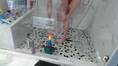 Tohiptwoquit online show from October 2025 02:48:02 AM