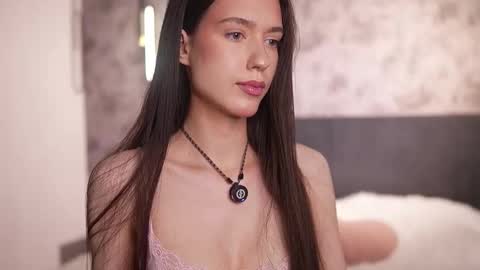 Katarina online show from November 2025 08:10:01 PM