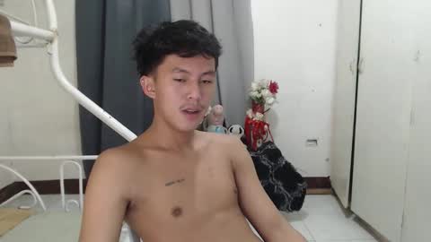 Snapshot of justcallme_james chatting on May 2026 07:02:02 AM James online show from May 2026 07:02:02 AM