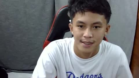 Snapshot of justcallme_james chatting on May 2026 08:19:02 AM James online show from May 2026 08:19:02 AM