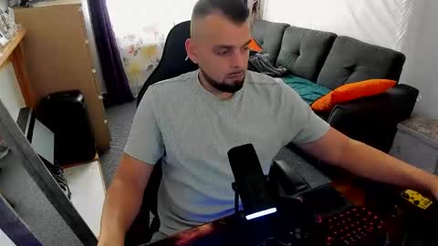 Snapshot of justforfunchriss chatting on October 2025 09:43:02 AM justforfunchriss online show from October 2025 09:43:02 AM