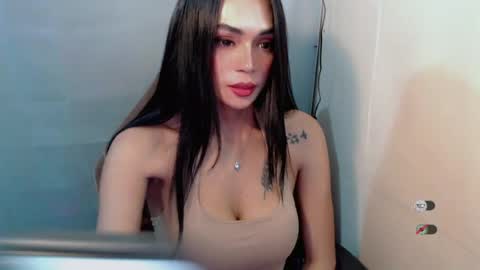 justhewayouare21 online show from August 2026 12:04:02 PM