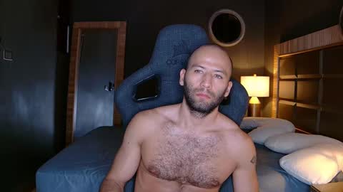 Justin online show from February 2025 12:19:01 AM