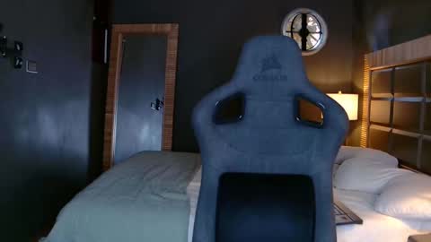 Justin online show from March 2025 01:59:02 PM