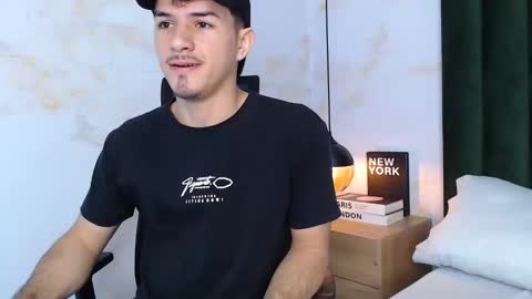 Justin online show from December 2025 07:41:01 PM