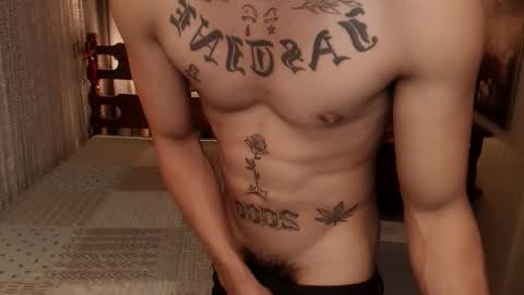 Snapshot of justine_hunk chatting on April 2026 12:41:01 PM justine_hunk online show from April 2026 12:41:01 PM