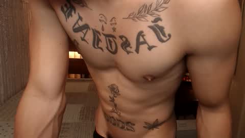 Snapshot of justine_hunk chatting on April 2026 01:57:02 PM justine_hunk online show from April 2026 01:57:02 PM
