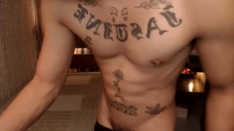 Snapshot of justine_hunk chatting on April 2026 07:45:02 PM justine_hunk online show from April 2026 07:45:02 PM