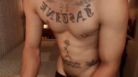 Snapshot of justine_hunk chatting on May 2026 03:56:01 AM justine_hunk online show from May 2026 03:56:01 AM