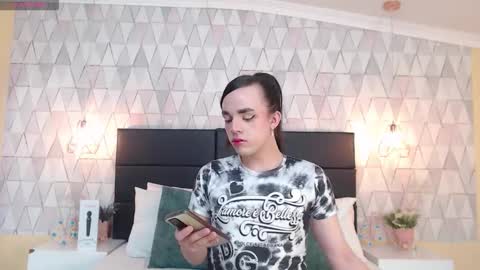 Justine online show from September 2025 03:17:02 AM