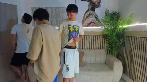 justingtime21 online show from December 2025 05:46:01 AM