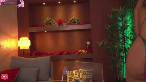 Snapshot of justinnejade chatting on December 2024 07:33:02 AM Justy online show from December 2024 07:33:02 AM