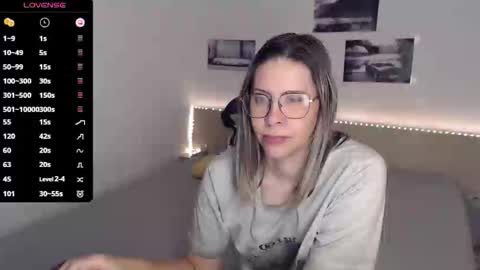 Julie online show from November 2025 05:08:02 AM