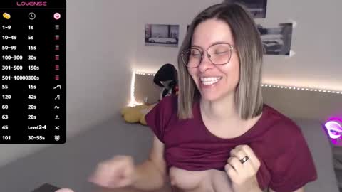 Julie online show from March 2026 05:02:01 AM