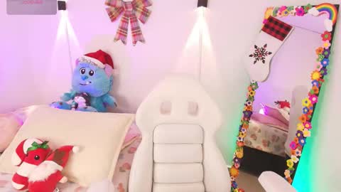 Snapshot of justonecute chatting on December 2025 03:58:02 AM Emy online show from December 2025 03:58:02 AM