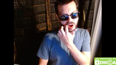 M. Dean online show from November 2025 07:13:02 PM