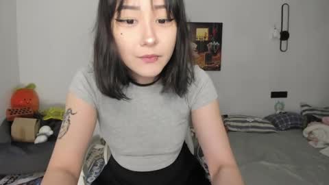Snapshot of ka00ru_chan chatting on April 2026 11:51:02 AM Kaoru online show from April 2026 11:51:02 AM
