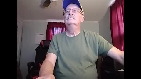 Snapshot of kabriggs136 chatting on December 2024 09:28:01 PM kabriggs136 online show from December 2024 09:28:01 PM